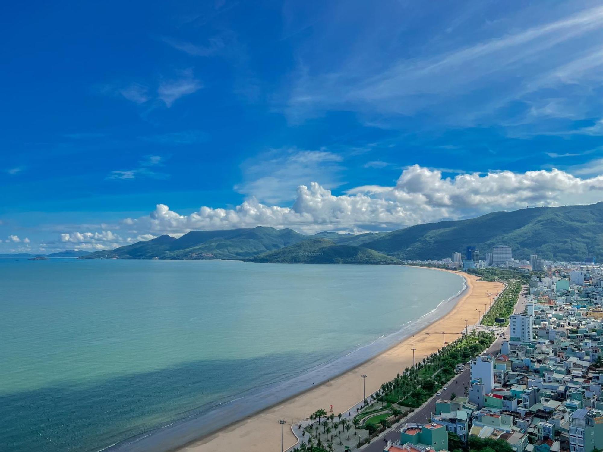 Tms Beachfront Apartment Quy Nhon Bay Exterior foto